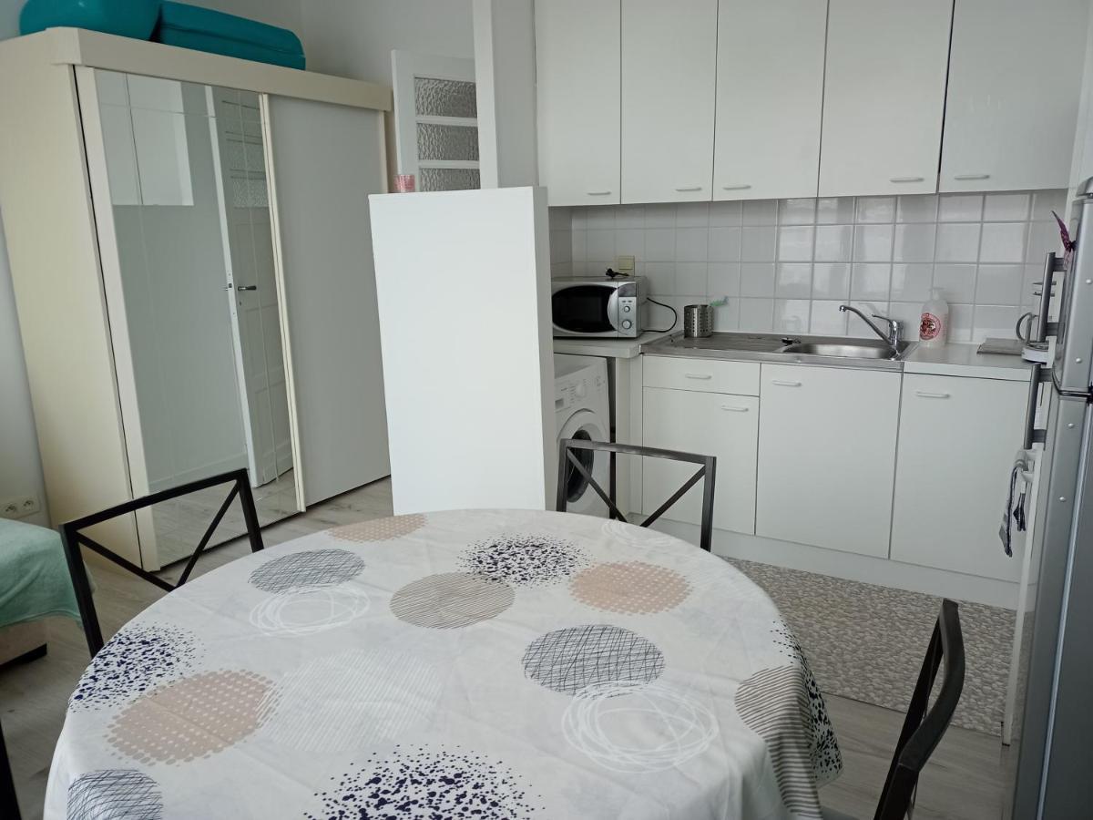 Beau T2 A 200 M Plage Proche Commerces Et Restaurants Apartment Бре-Дюн Екстериор снимка
